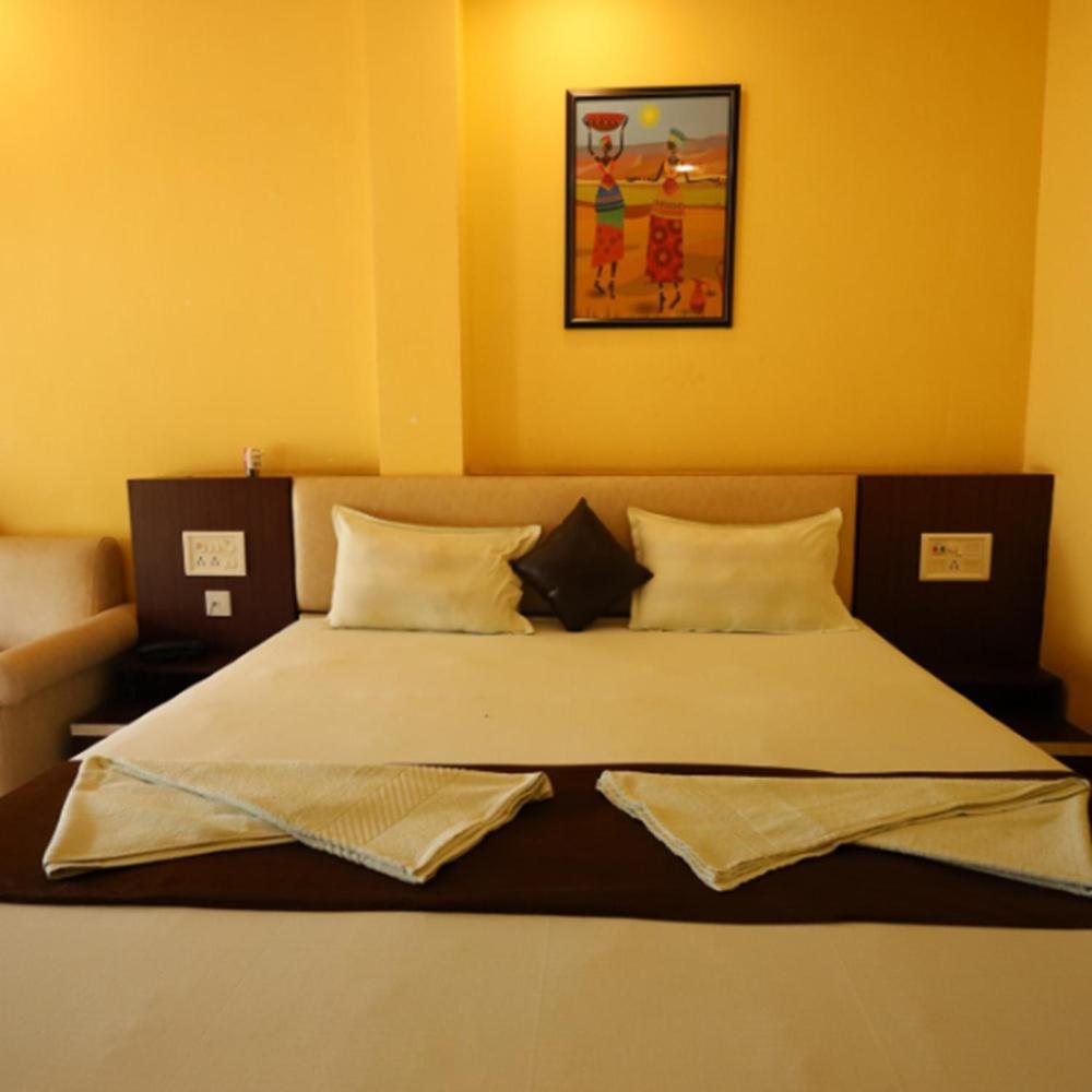 Golden View Resort And Restaurant Tajpur Екстериор снимка