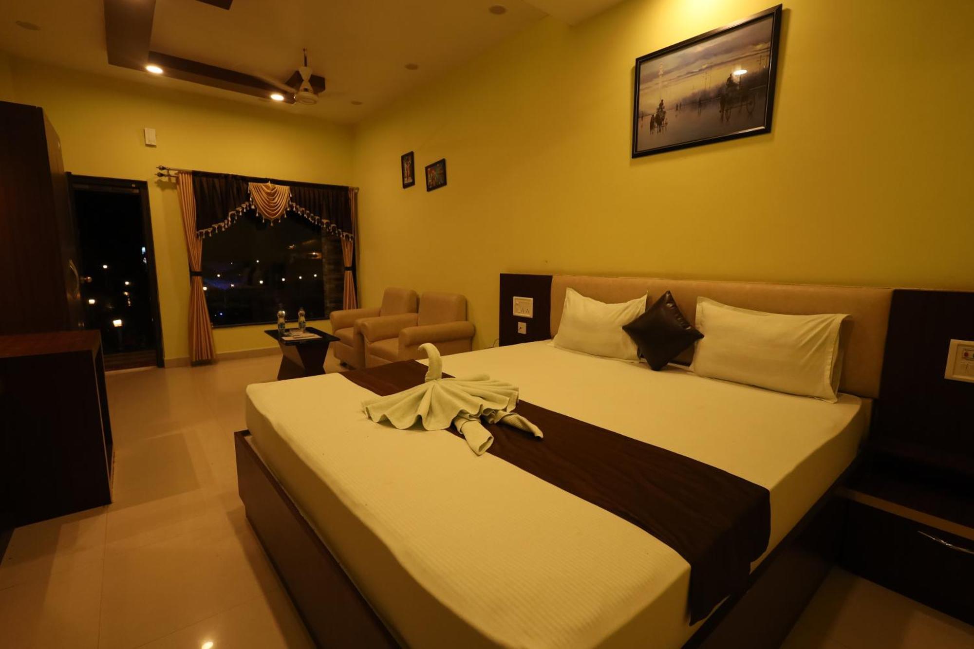 Golden View Resort And Restaurant Tajpur Екстериор снимка