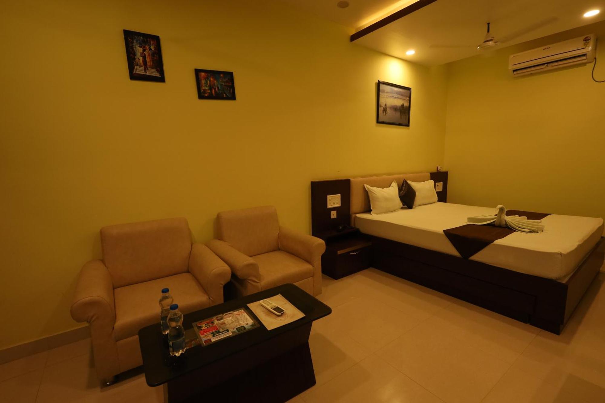Golden View Resort And Restaurant Tajpur Екстериор снимка